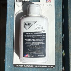 Smith’s Honing Solution 4 oz Knife Sharpening Oil For Sharpening Stones USA